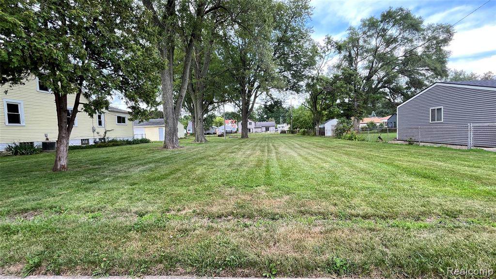 27250 Edward - Photo 1