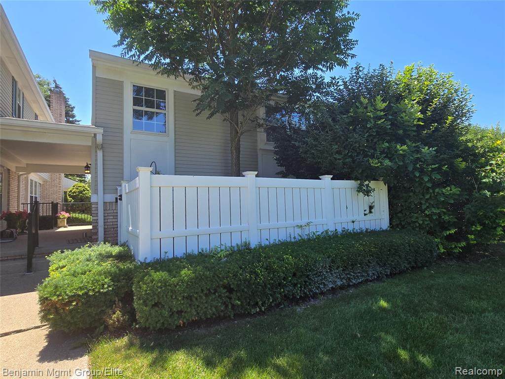 20942 Glen Haven - Photo 1