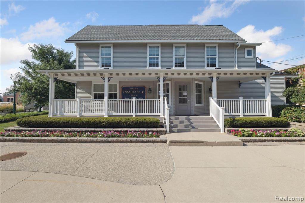 127 University - Photo 1