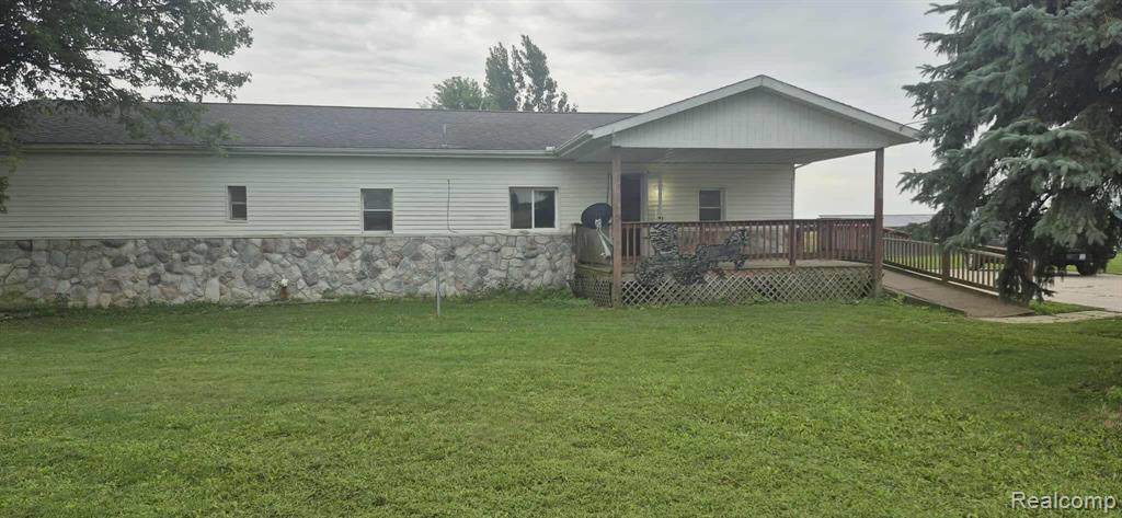 6935 Sanilac - Photo 1