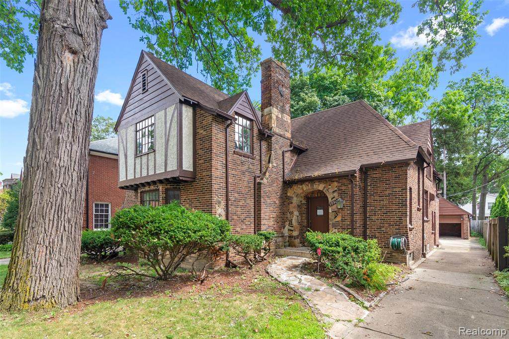 19510 Stratford - Photo 1