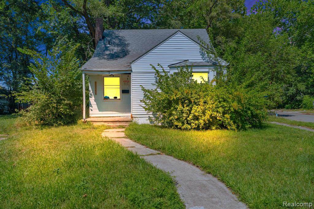 15900 Curtis - Photo 1