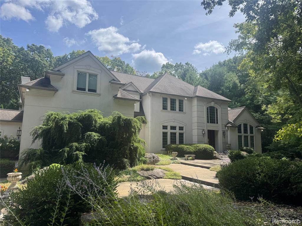 12240 Woodline - Photo 1