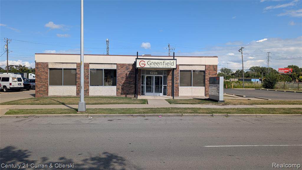 5220 Oakman - Photo 1