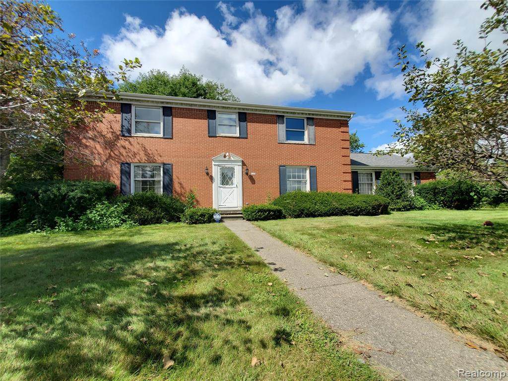 8276 Appleway - Photo 1