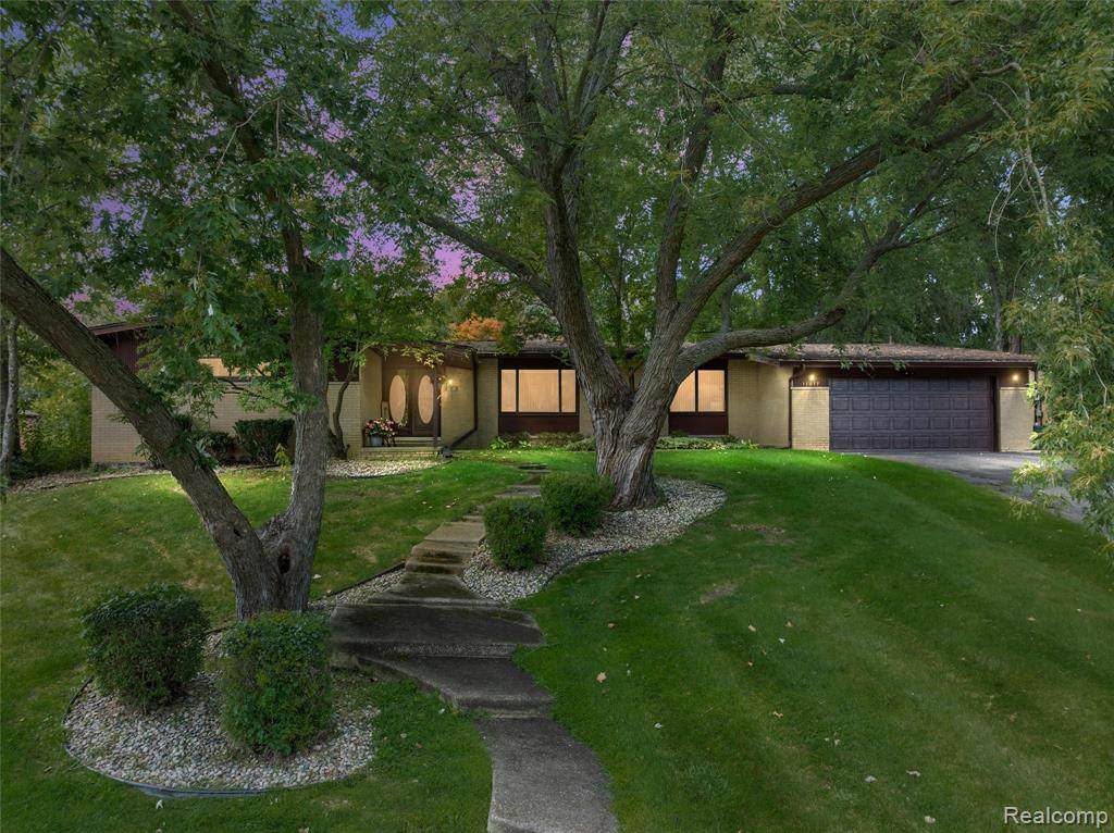 31017 Carriage Hill - Photo 1