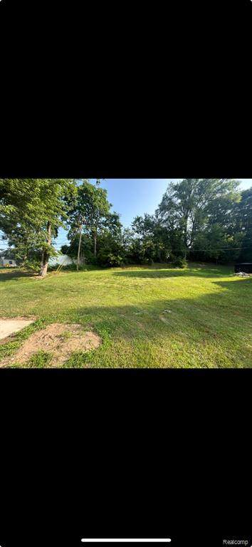 2087 Walton - Photo 1