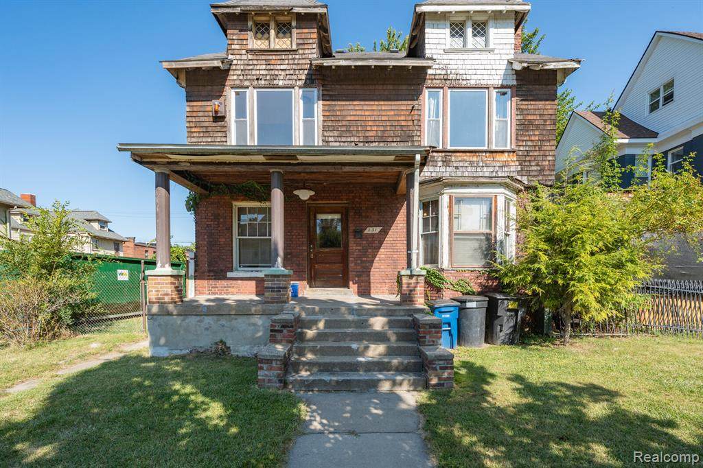 231 Chandler - Photo 1