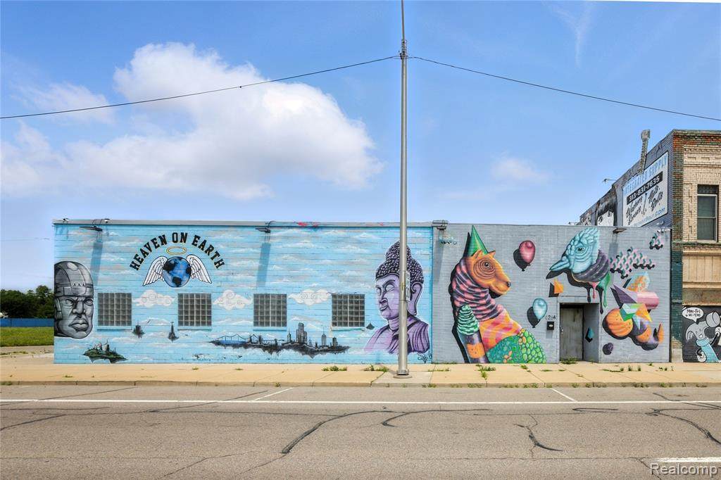 4264 Grand River Ave - Photo 1