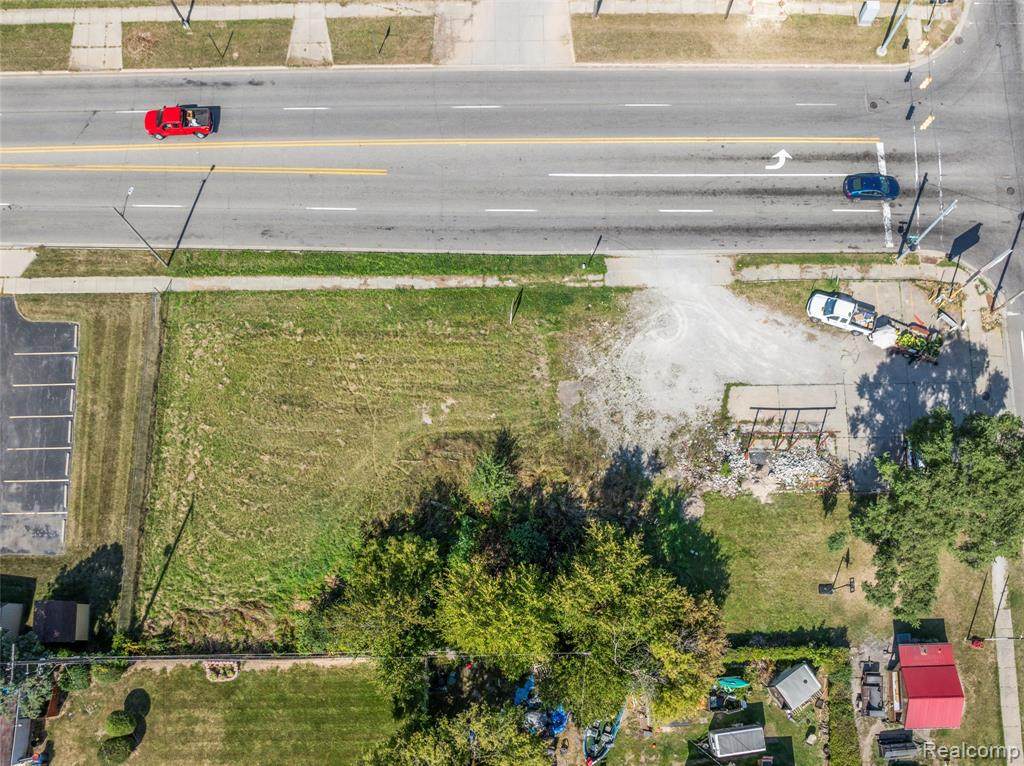 680 Pierson - Photo 1