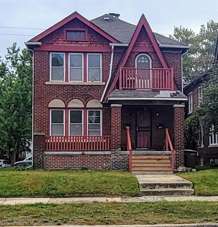 832 Huron - Photo 1