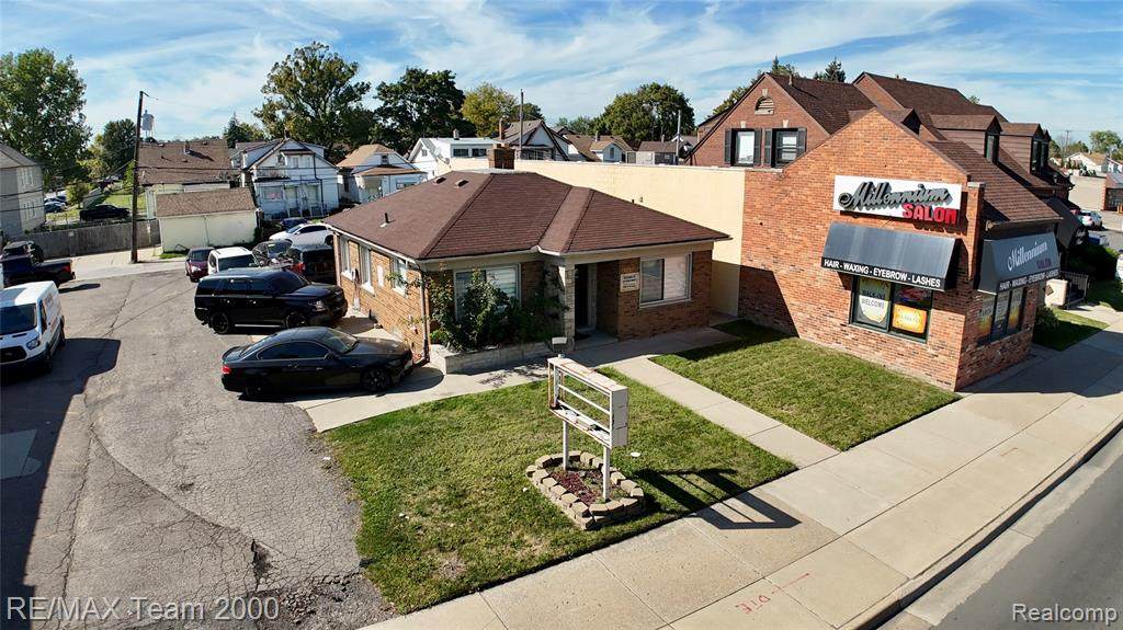 7247 Schaefer - Photo 1