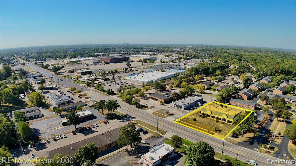 8027 Wayne - Photo 1