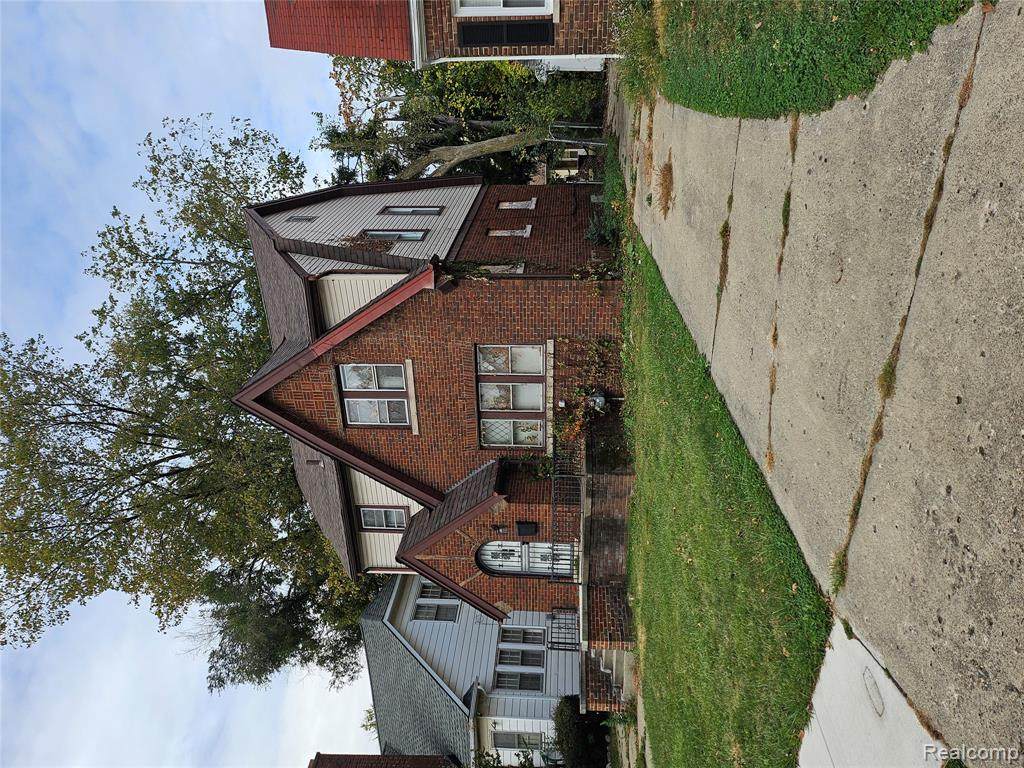 14869 Freeland - Photo 1