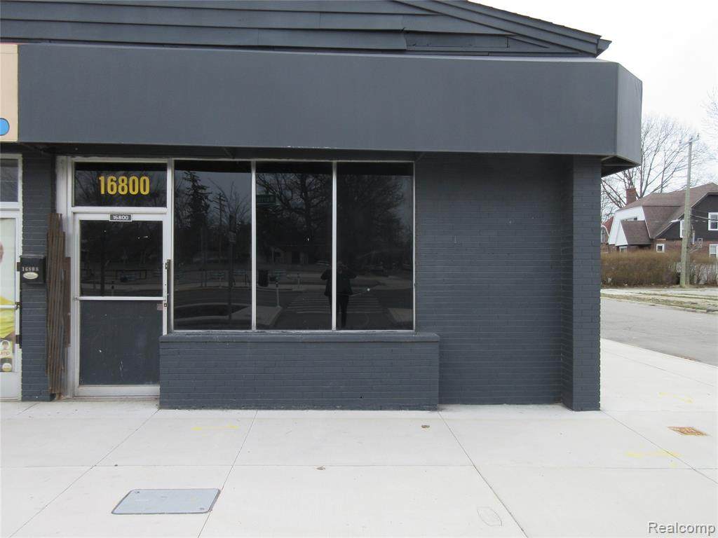 16800 Warren - Photo 1