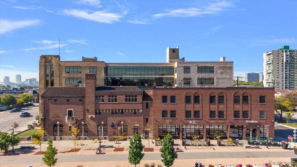 2761 Jefferson - Photo 1