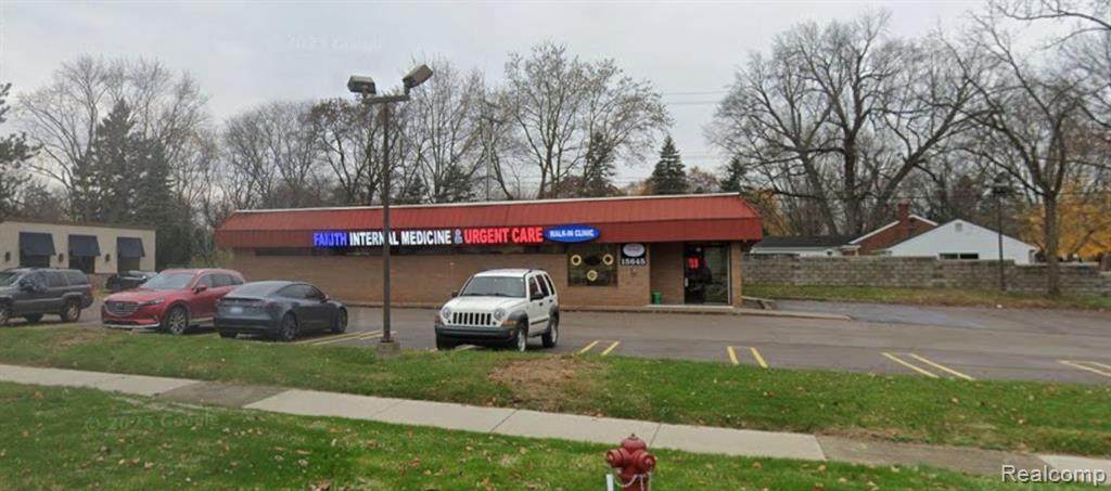 15645 Farmington - Photo 1