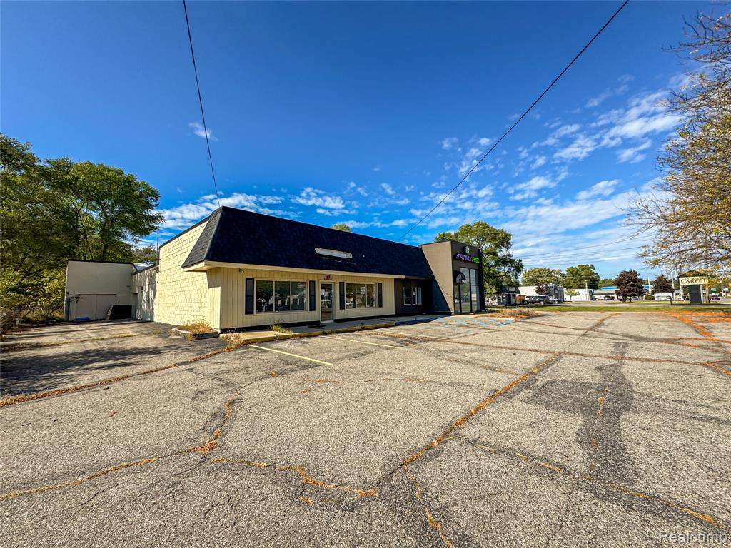 1459 Leroy - Photo 1