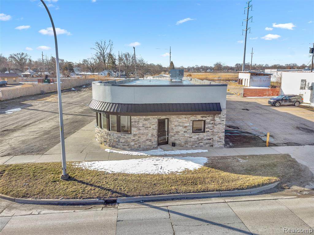 32413 Michigan - Photo 1