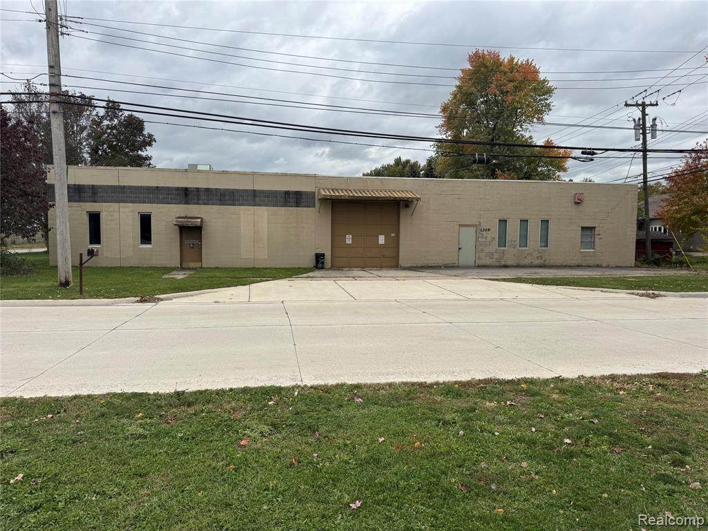 1309 Lorain - Photo 1