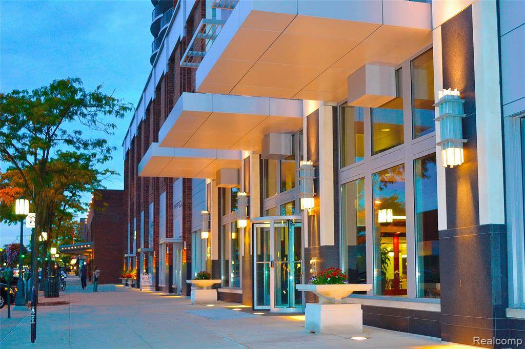 401 Old Woodward - Photo 1