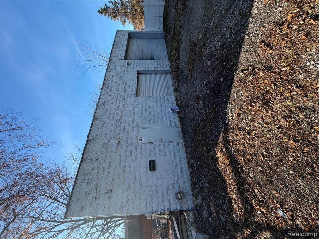 356 Auburn - Photo 1