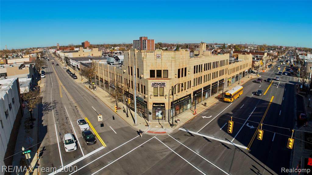 13530 Michigan - Photo 1