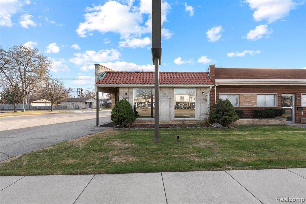 18944 E 9 Mile Rd - Photo 1
