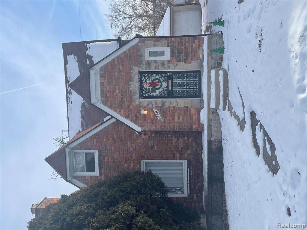 16210 Ferguson - Photo 1