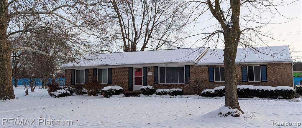 3495 Charing Cross - Photo 1