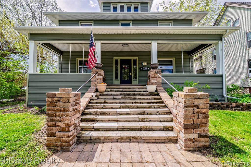 115 College - Photo 1