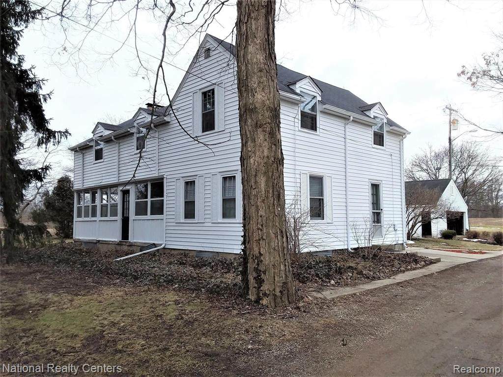 60001 8 MILE - Photo 1