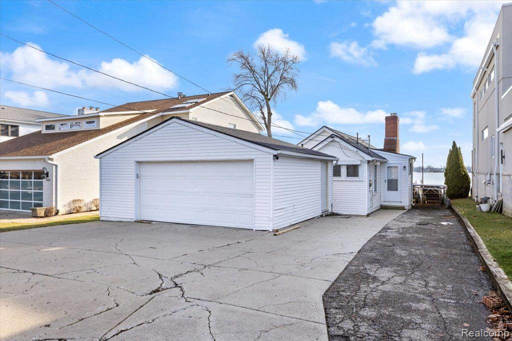 3733 Lake Front - Photo 1