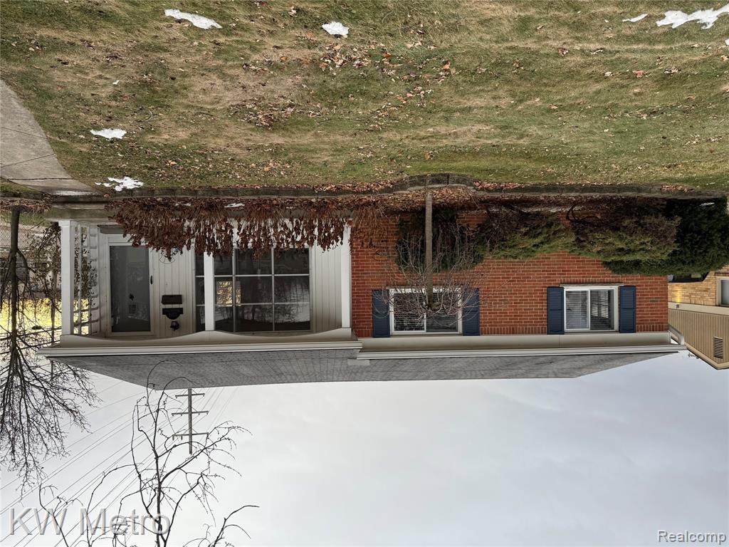 1204 Montrose - Photo 1