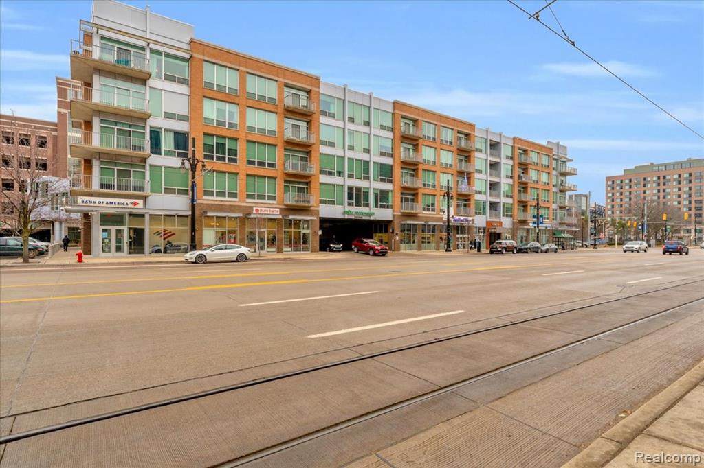 3670 Woodward - Photo 1