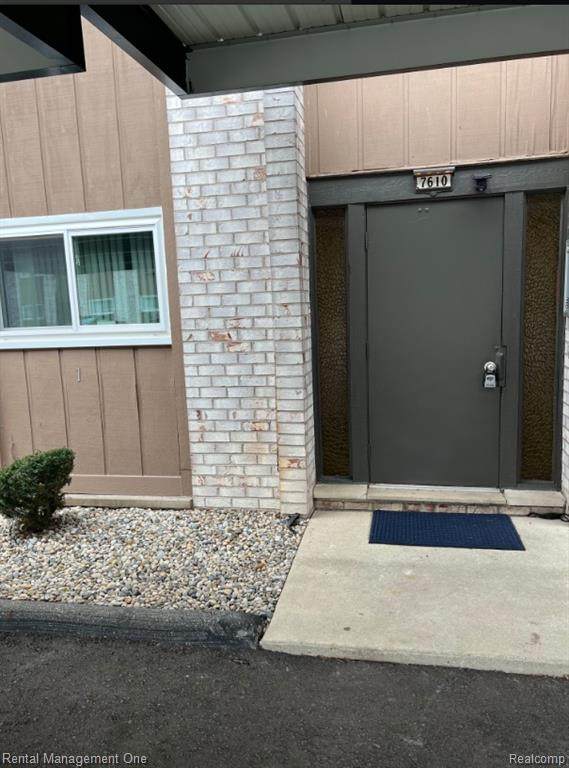 7610 Woodview - Photo 1