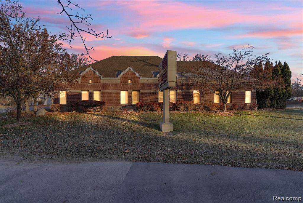2201 Auburn - Photo 1
