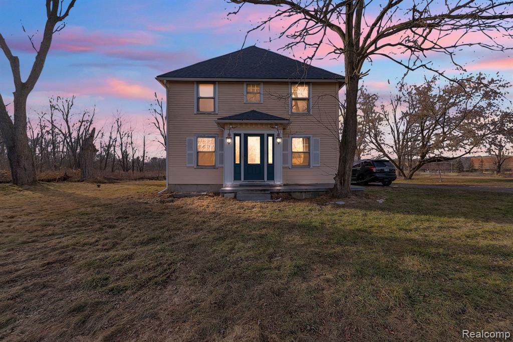 3524 Haggerty - Photo 1