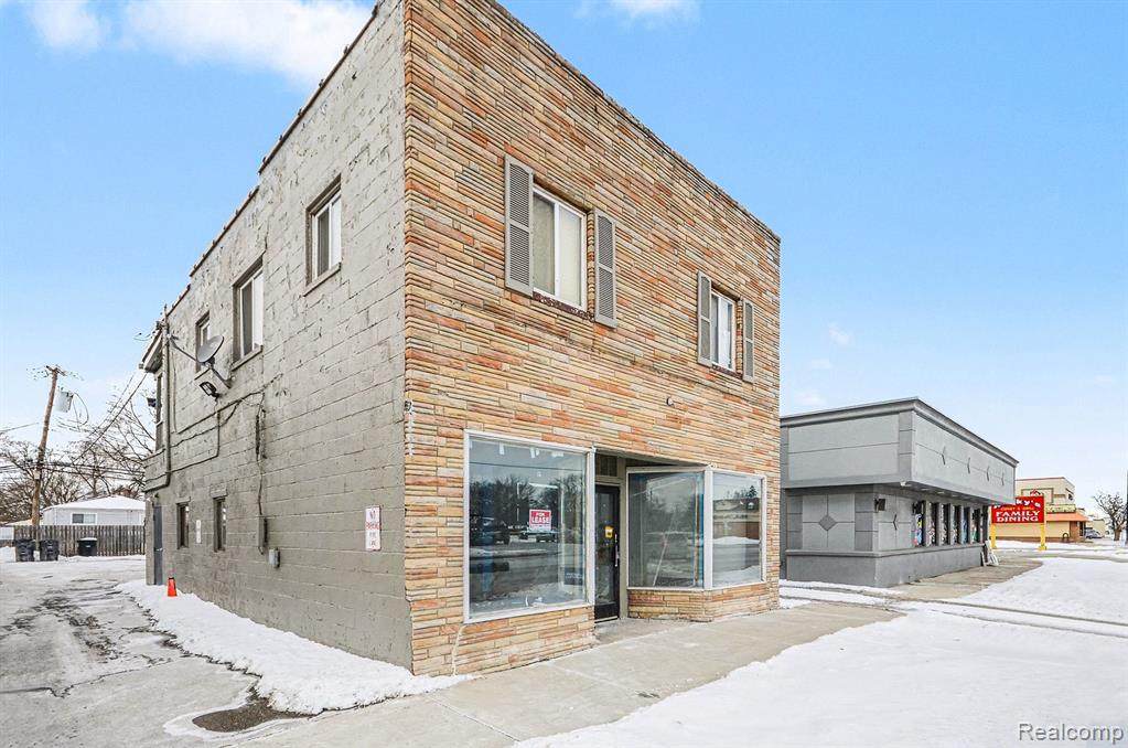 1630 Wayne - Photo 1