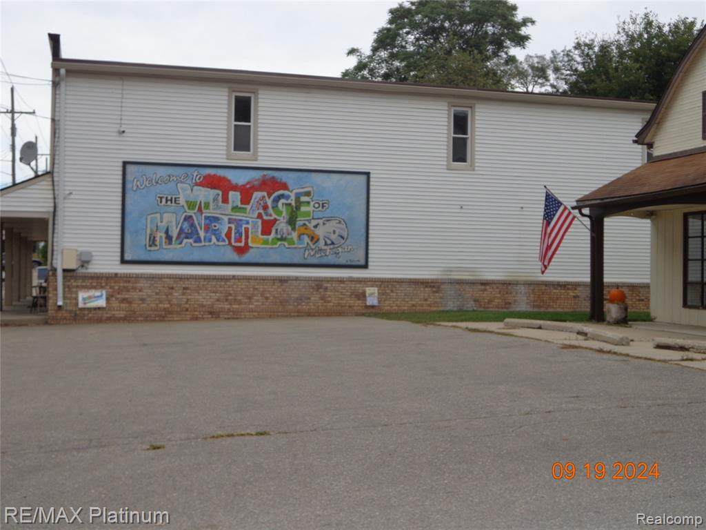 3552 Avon - Photo 1