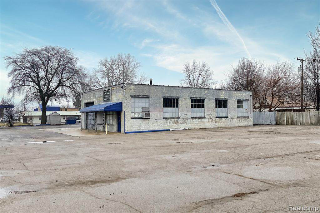 14239 Telegraph - Photo 1