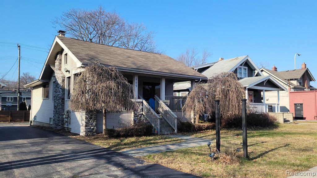 909 Main - Photo 1