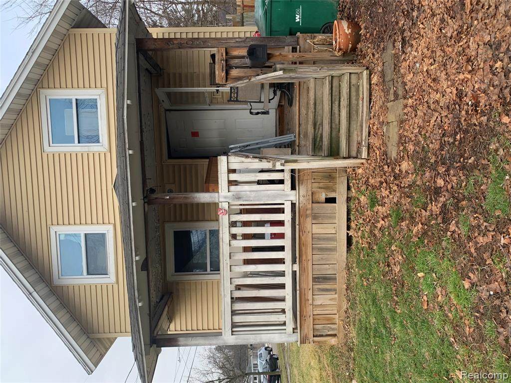 2403 Turner - Photo 1