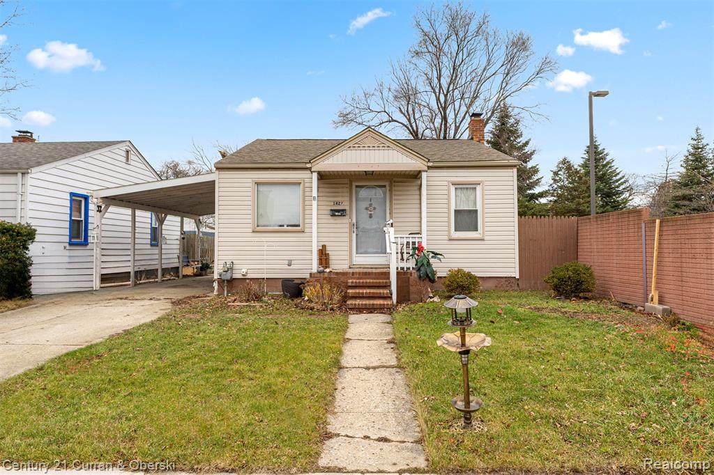 1827 Cleophus Pkwy - Photo 1