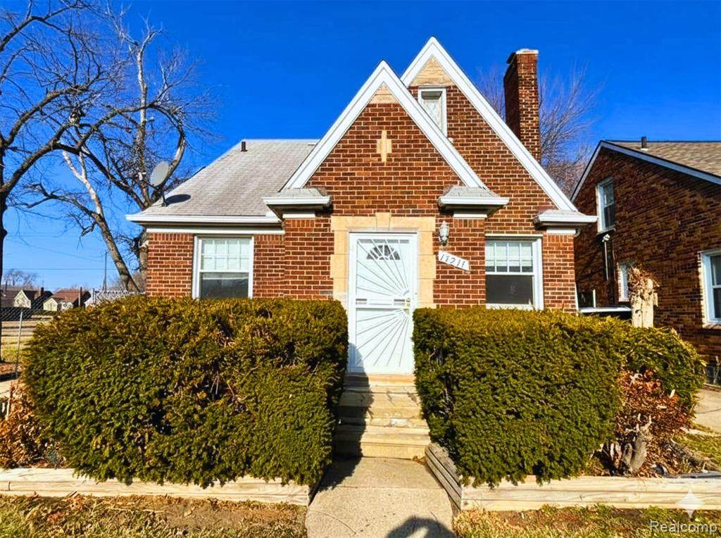 15211 Fairmount - Photo 1