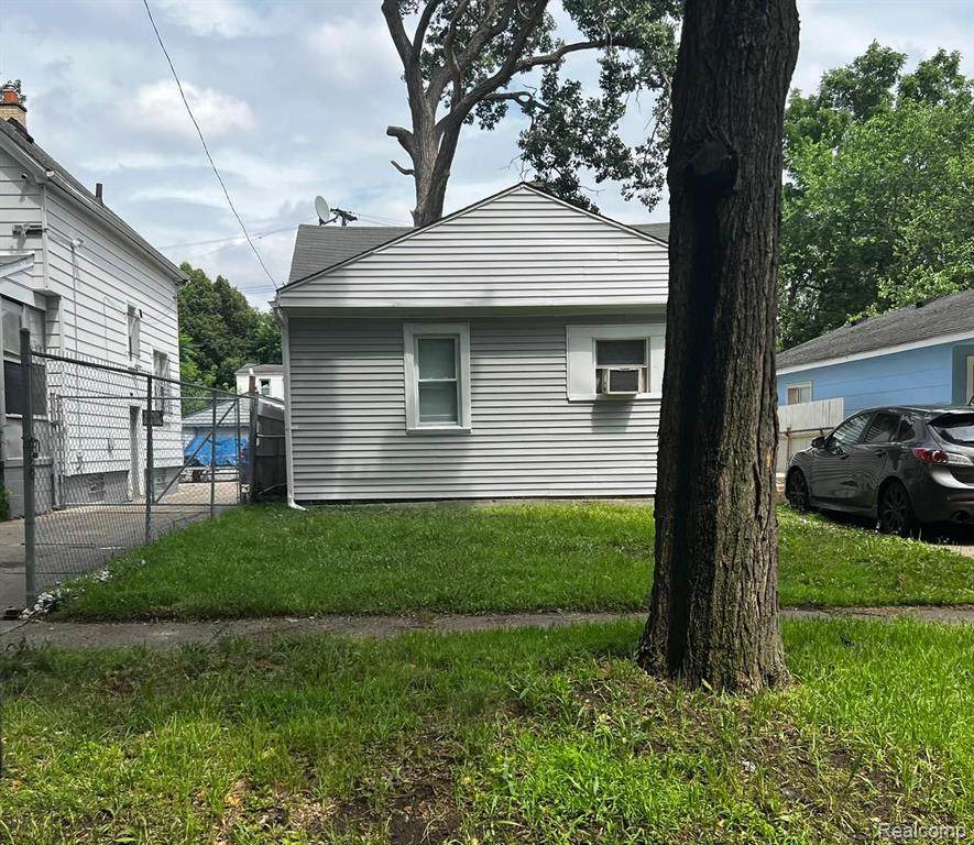 14874 Dolphin - Photo 1