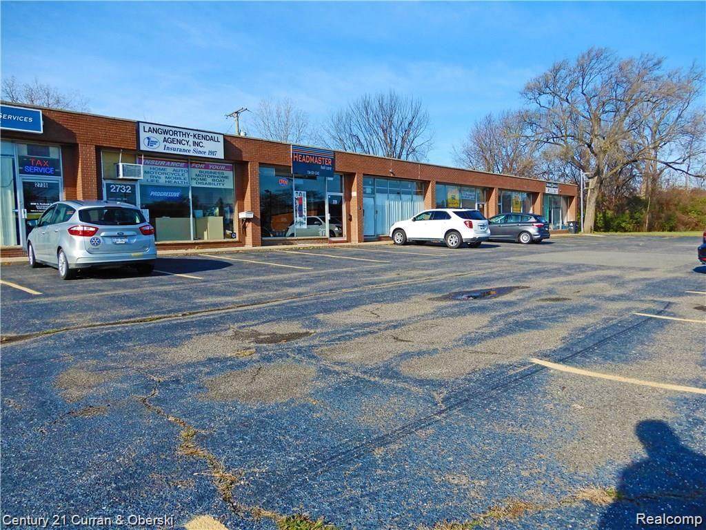2720 Newburgh - Photo 1