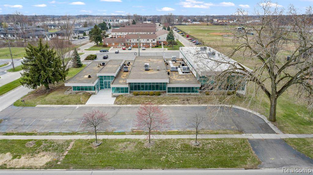 25185 Goddard - Photo 1