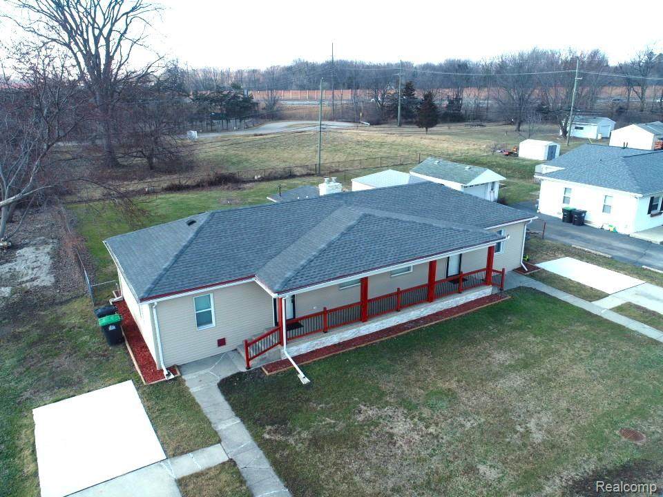 14622 Huron - Photo 1