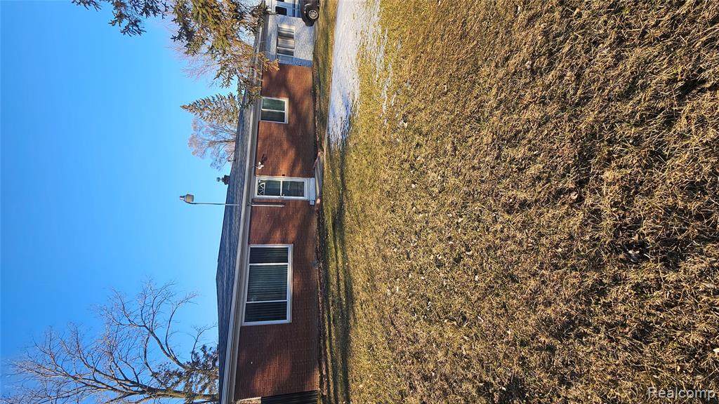 2315 Kansas - Photo 1